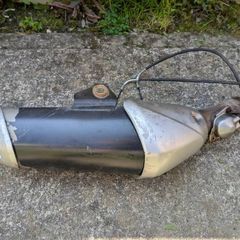 fz1 stock exhaust