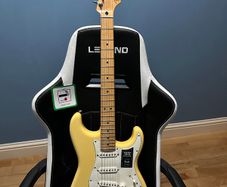 Fender Stratocaster