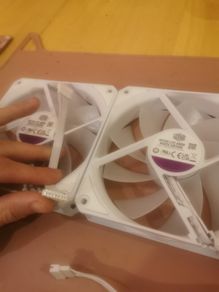 2x 120mm RGB fans