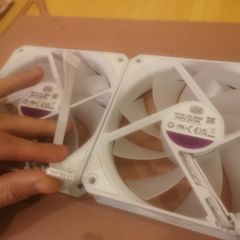 2x 120mm RGB fans