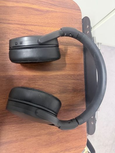 senheiser HD350BT headphone