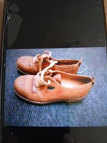 Shoe