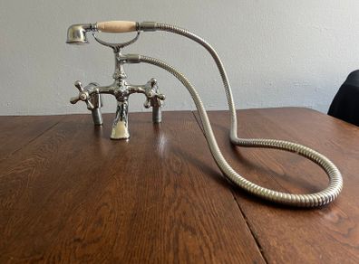 Traditional Chrome Bath Shower Mixer Tap & Telephone Handset