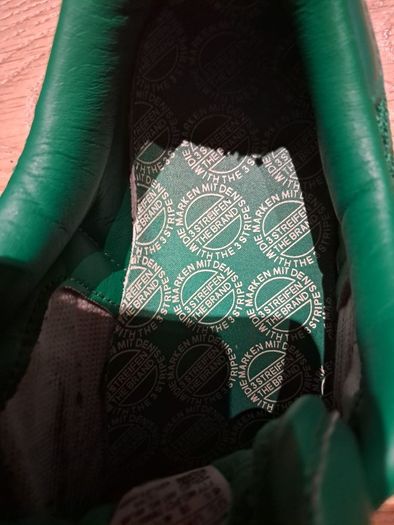 Vintage Adidas Trainers - Size 10