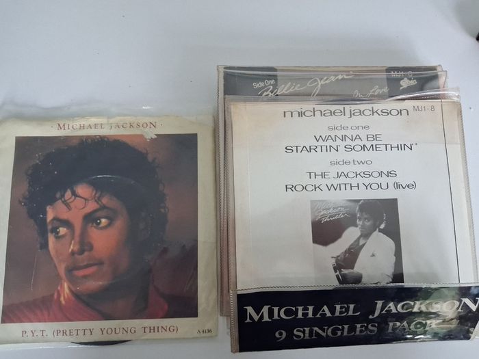 IRISH - Michael Jackson 1983 set - 9 single pack plus extra IRISH PRESS single