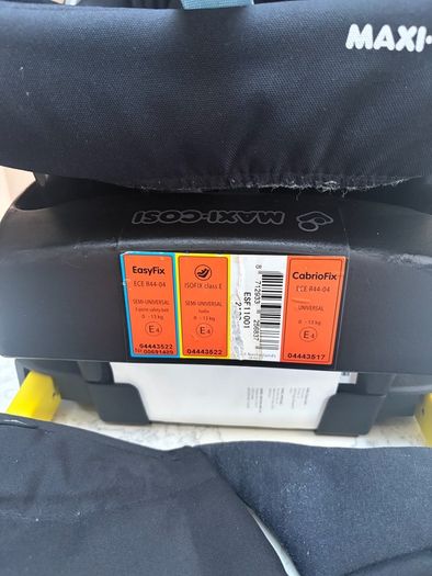 Maxi Cosi baby car seat