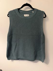 100% Cotton Knitted vest