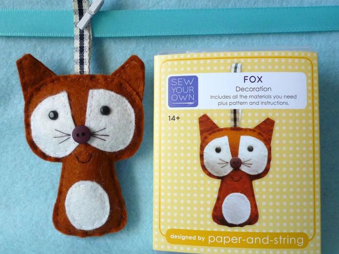 Craft decoration kits