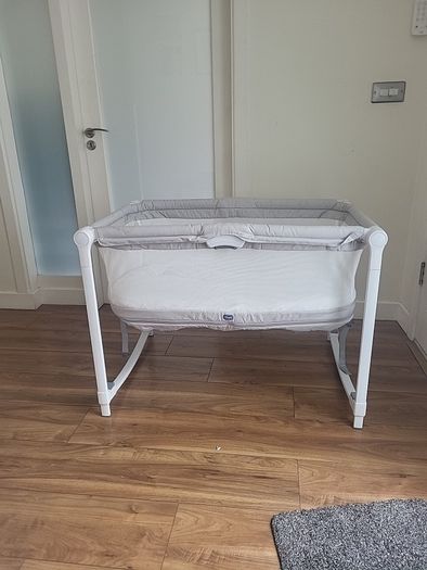 travel cot