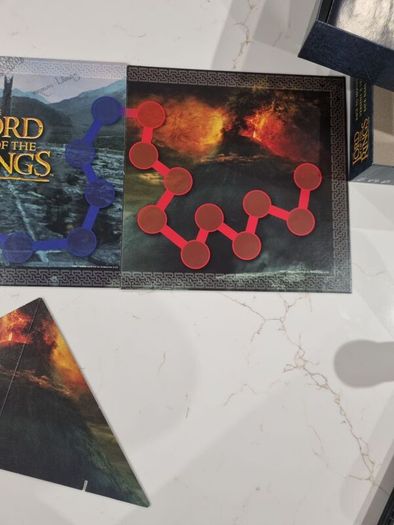 Lord of the Rings: Race to Mount Doom board game