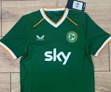 New with tags Irish Soccer Jersey