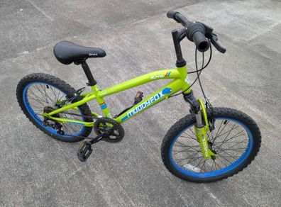 Kids muddyfox mountain bike. Suit 6-8 yr old.