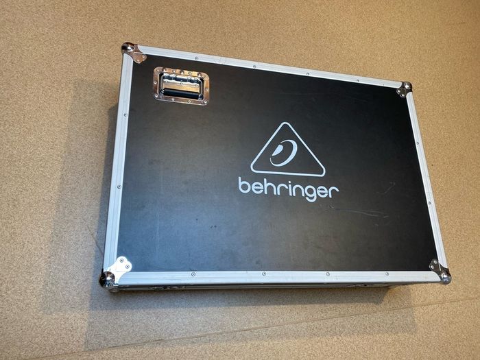 Behringer X32 fight case