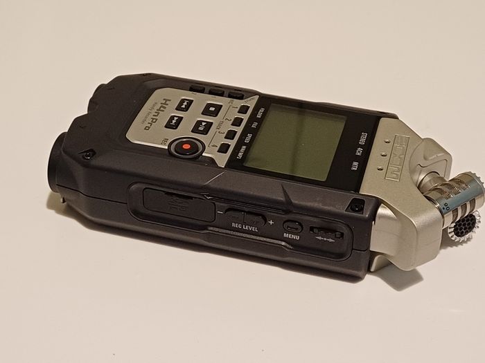 Zoom H4n Pro