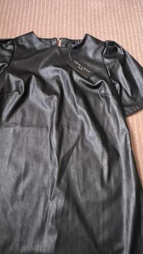 New New Look Women dress ,S but Look like  M