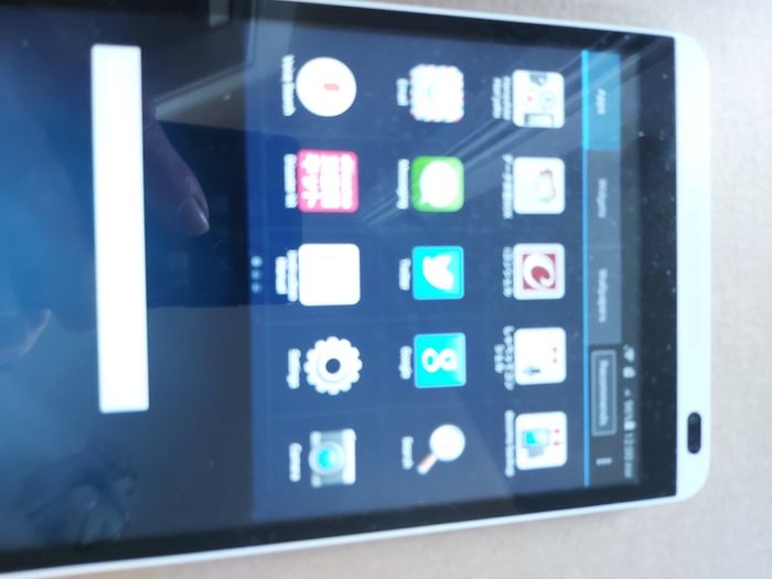 Docomo X DTAB, 16GB, Model d-01G. takes a sim and SD Card, great for watching youtube etc, nice compact 8 inch Tablet