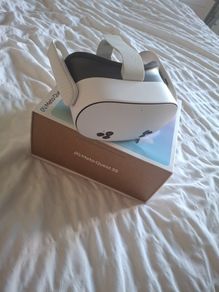 Meta Quest 3s, only few months old, barely used