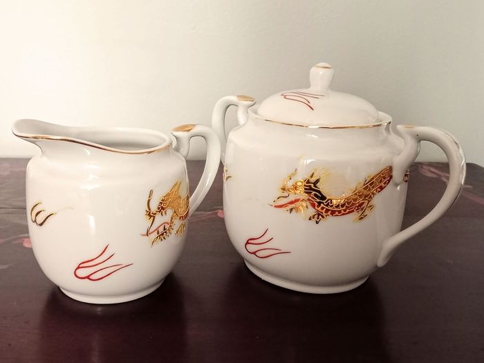 Japanese Porcelain Dragonware Tea Set with Geisha Lithopane.