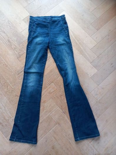 Benetton Bootleg Jeans 28 x 32
