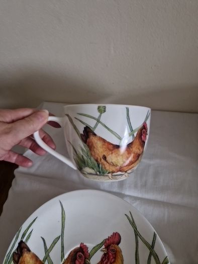leonardo cups &  saucers