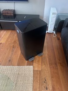 Pedal bin