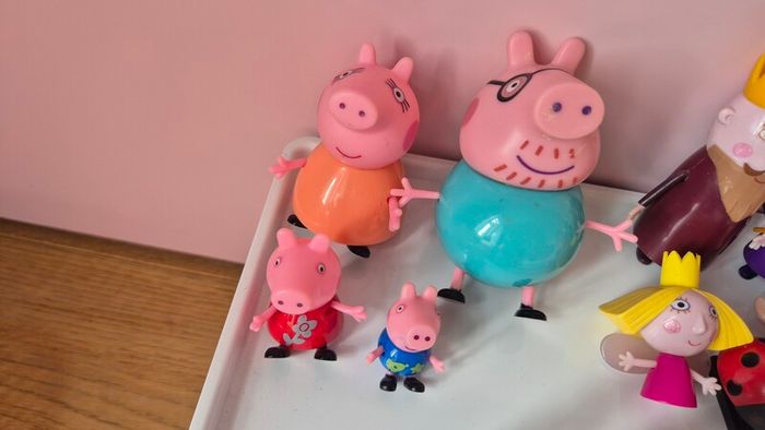 Kids Figures