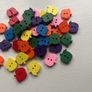 50 wooden colorful buttons Image 2