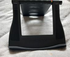 Kensington Easy Riser laptop stand