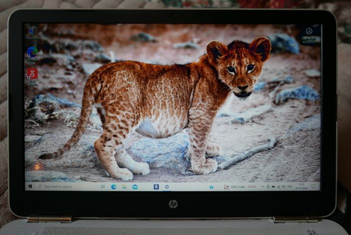 Hp Pavilion laptop i5-6200 - 8GB RAM GB 256 NVME SSD. Windows 10