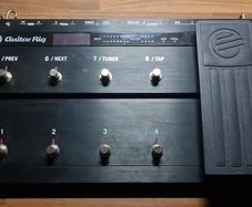 Native Instruments Rig Kontrol 3 & (Guitar Rig 4)