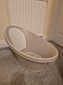 Shnuggle Baby Bath