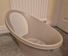 Shnuggle Baby Bath