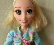 Disney Rapunzel Doll( Damaged)