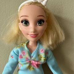 Disney Rapunzel Doll( Damaged)