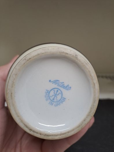 1920 Noritake vase
