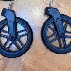 Uppababy Vista V2 front wheels