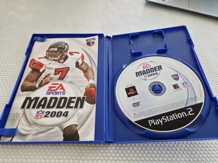 Madden NFL 2004  PlayStation2 Ps2 Games Original