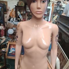 Female Mannequin Bust