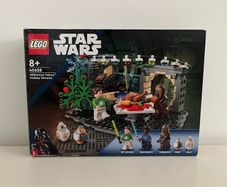 LEGO Star Wars Millennium Falcon Holiday Diorama 40658