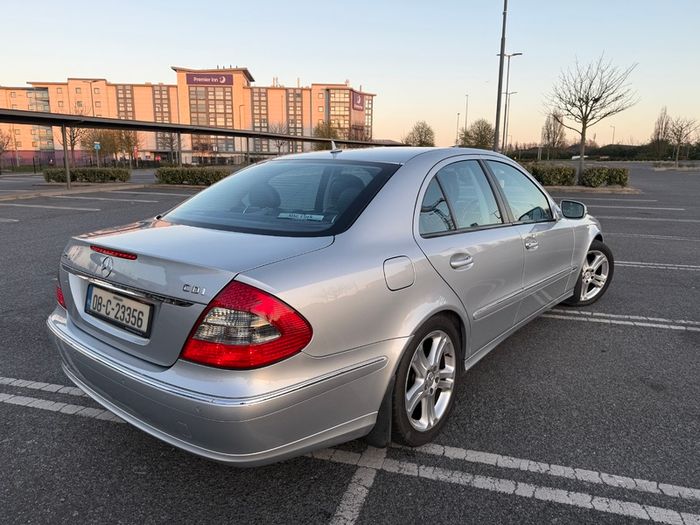 2008 Mercedes-Benz E-Class