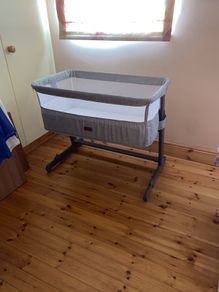 Baby crib