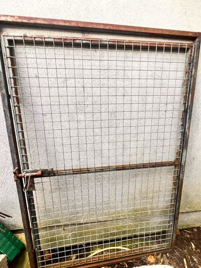 dog run gate