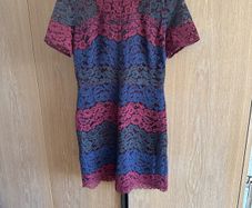 Sandro knee length lace dress size 3 (12)