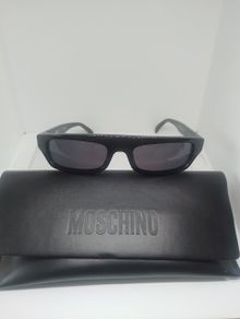 Moschino Sunglasses Ladies with Case and Cloth Free Postage