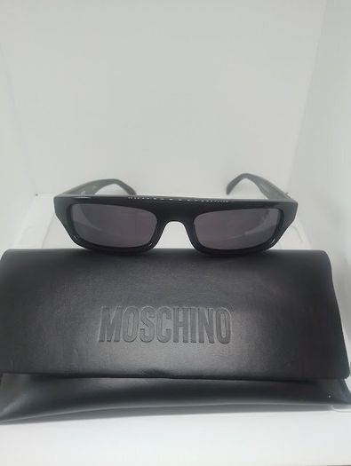 Moschino Sunglasses Ladies with Case and Cloth Free Postage