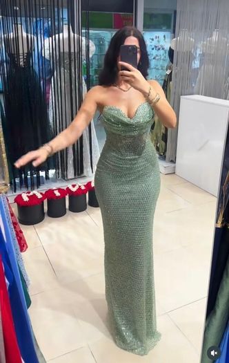 Strapless dress