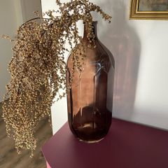 Glass bottle