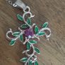 Vintage beautiful pendant on a chain. Image 4