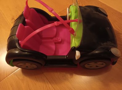 Doll's car