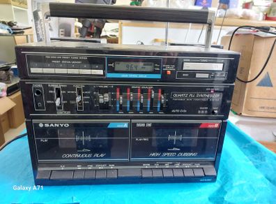 Vintage SANYO Radio and Dual Tape Deck, Model No. C36L, and 2 speakers, in excellent condition, both Tapes and Radio functioning well